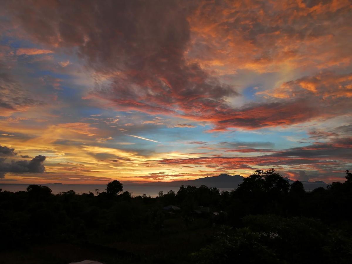 Nakabalo Guesthouse & Restaurant ซีคีฮอร์ ภายนอก รูปภาพ