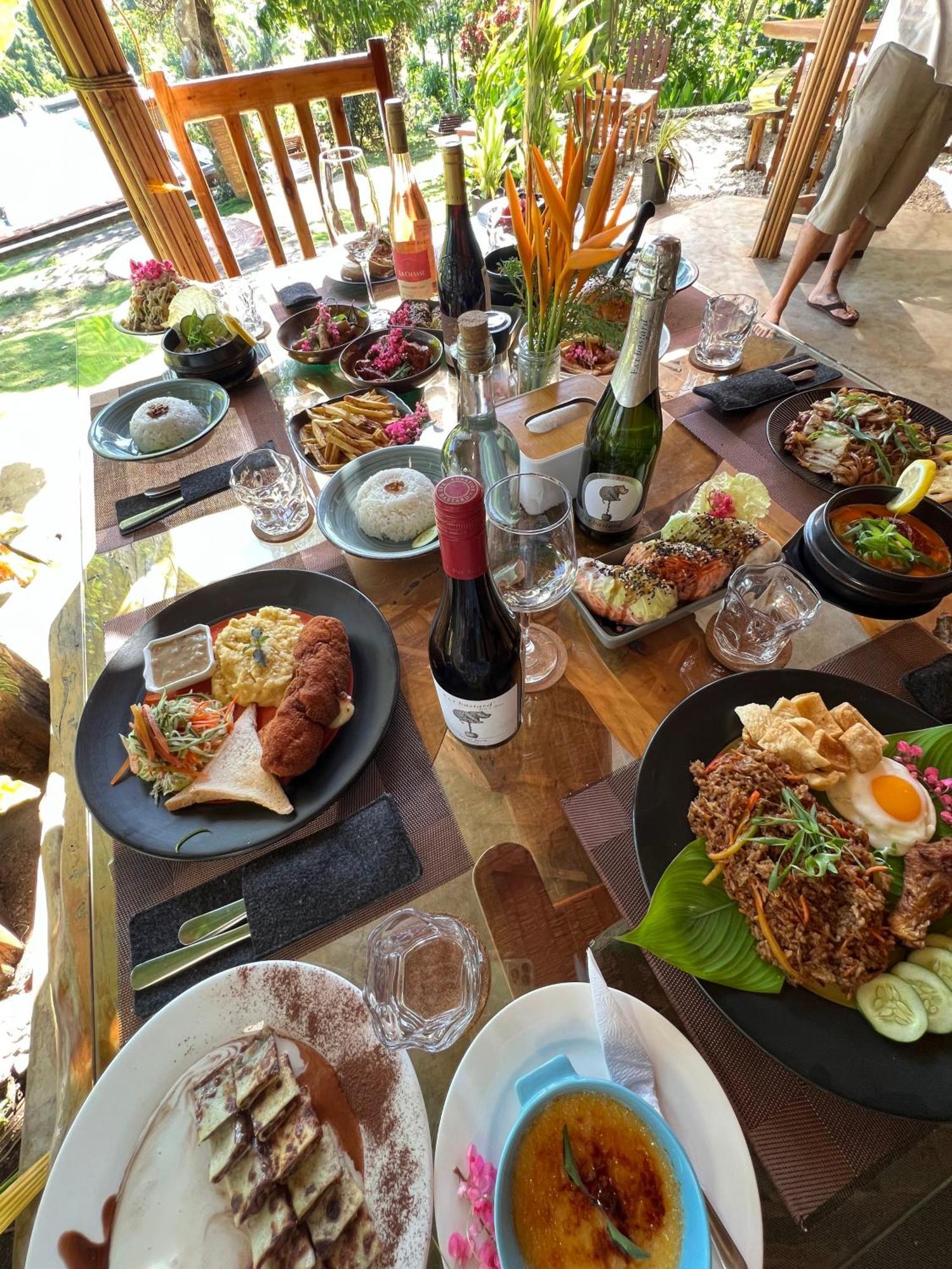 Nakabalo Guesthouse & Restaurant ซีคีฮอร์ ภายนอก รูปภาพ